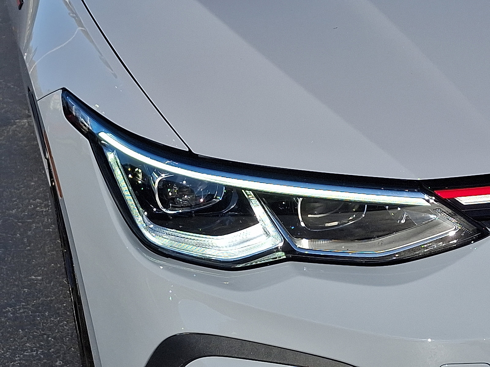 Used 2024 Volkswagen GTI SE image 9