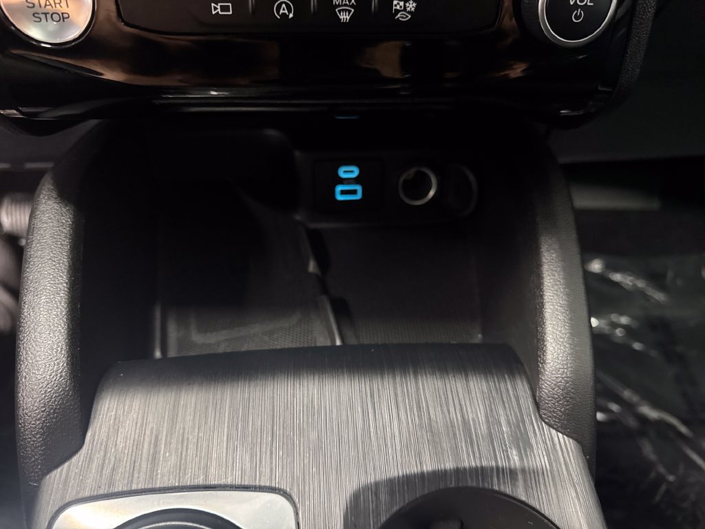 Used 2023 Ford Escape Active w/ Tech Pack #2 AWD/4WD image 38