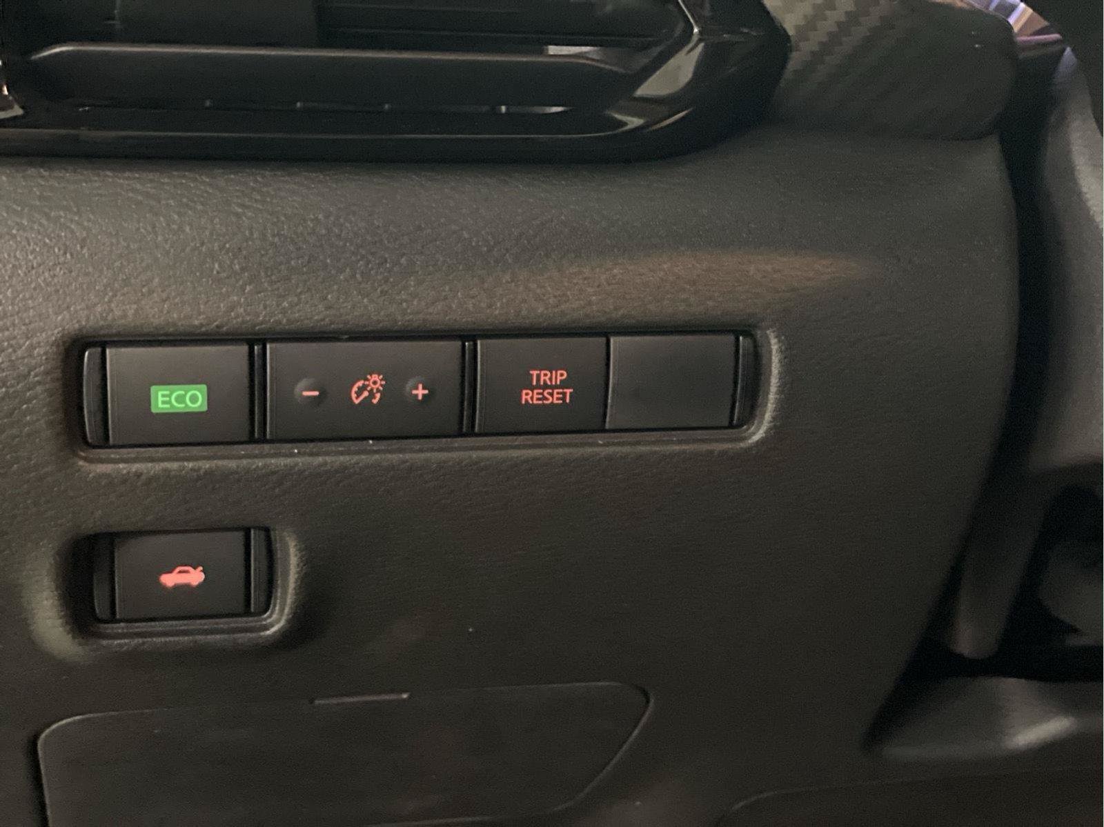 Used 2024 Nissan Sentra SV FWD image 18