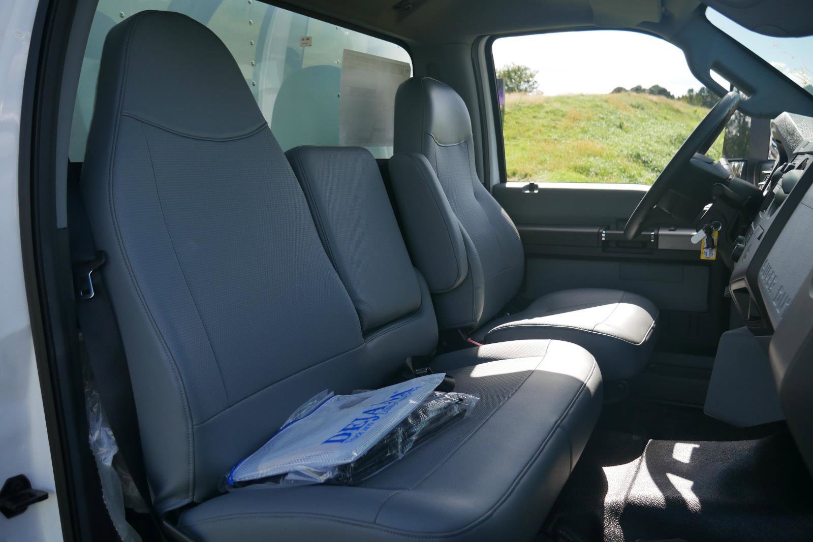New 2025 Ford F750 2WD Regular Cab Super Duty image 32