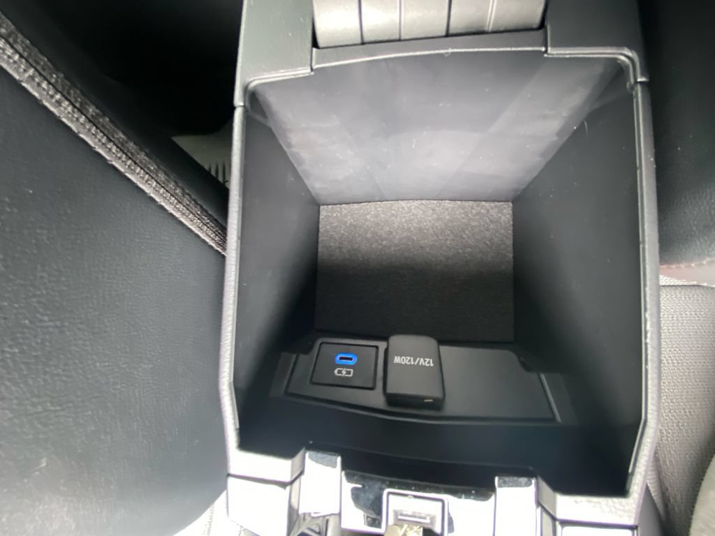 Used 2022 Toyota Corolla XSE FWD image 26