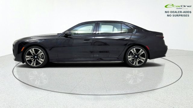 Used 2026 BMW 740i xDrive AWD/4WD image 5