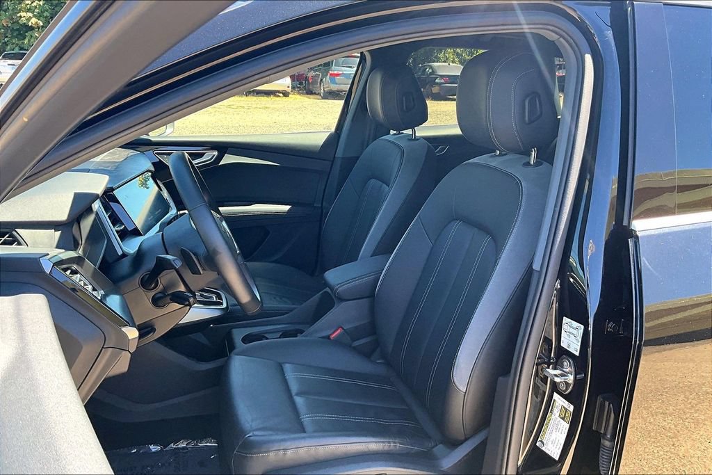 Used 2022 Audi Q4 e-tron Premium Plus AWD/4WD image 9