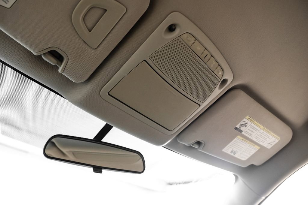 Used 2015 Nissan Rogue SV image 27