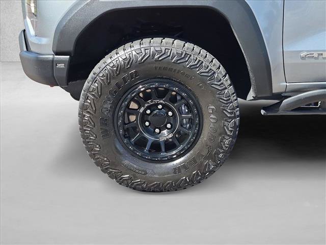 Used 2025 GMC Canyon AT4 w/ AT4X AEV Edition AWD/4WD image 24