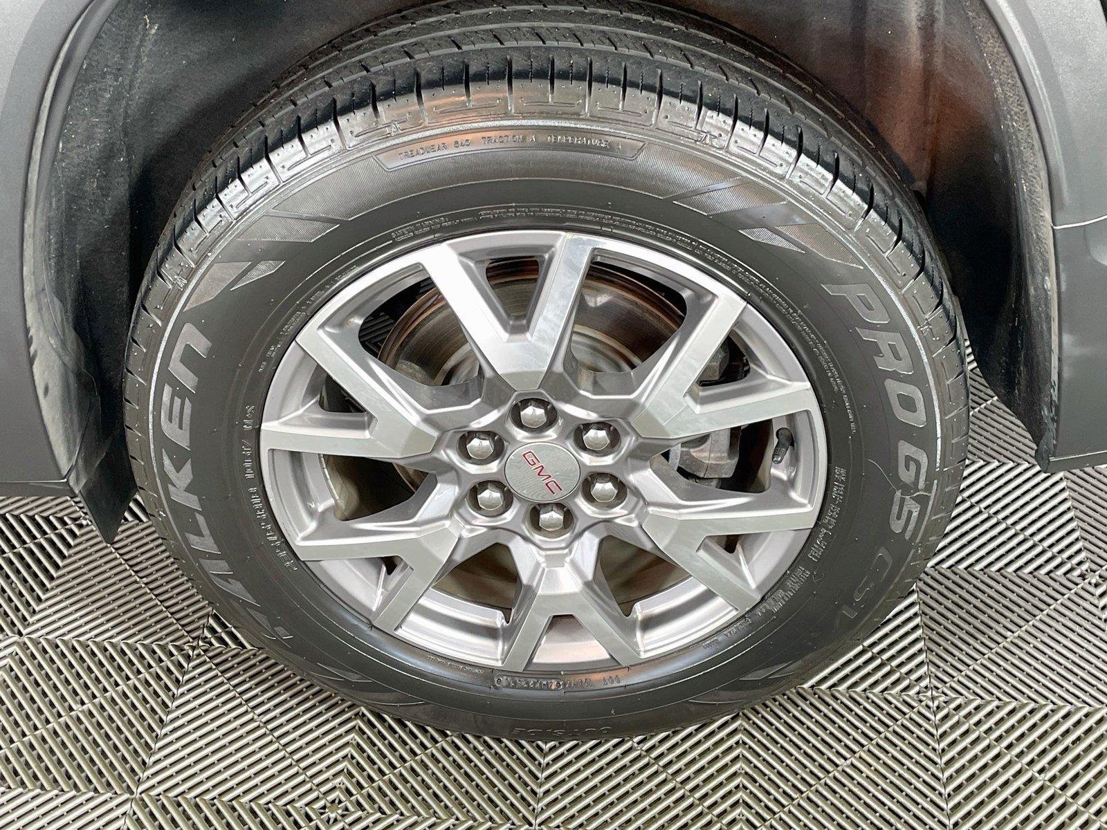 Used 2021 GMC Acadia SLT w/ LPO, Floor Liner Package FWD image 36