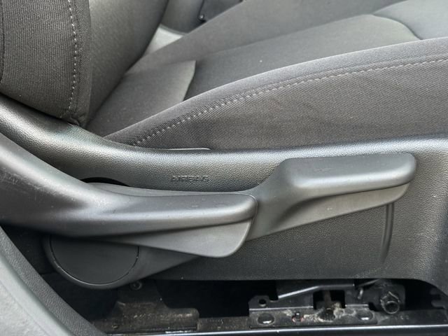 Used 2025 Chevrolet Malibu LT FWD image 33