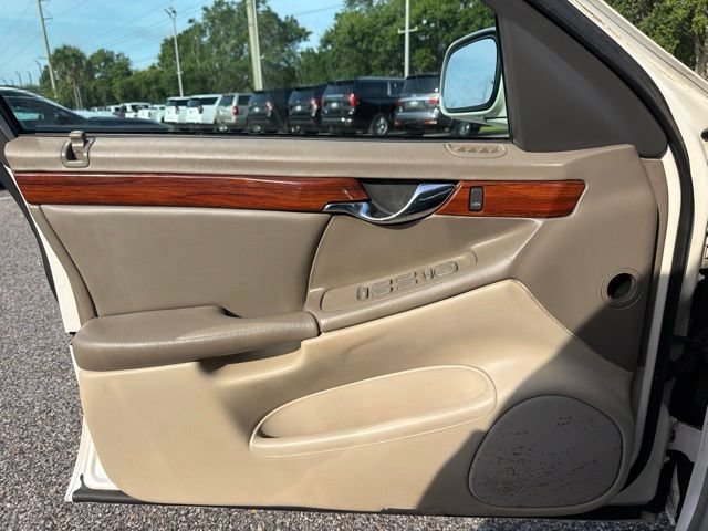 Used 2002 Cadillac De Ville FWD image 10