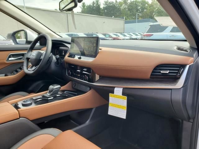 New 2026 Nissan Rogue Platinum image 12