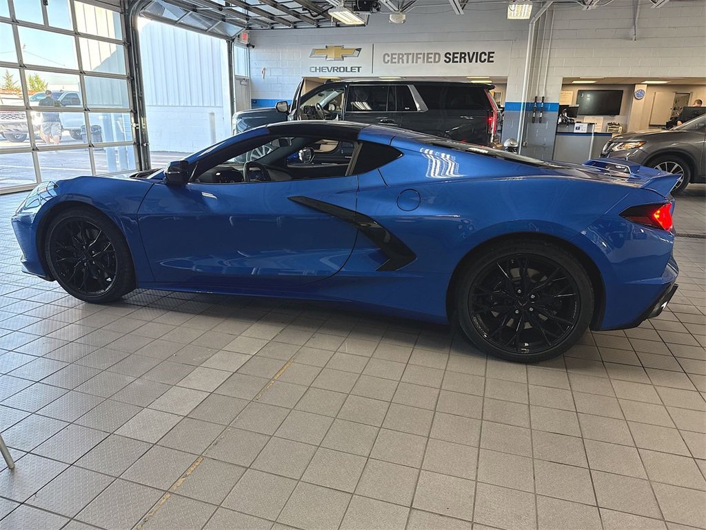 Used 2023 Chevrolet Corvette Stingray w/ Z51 Performance Package image 2