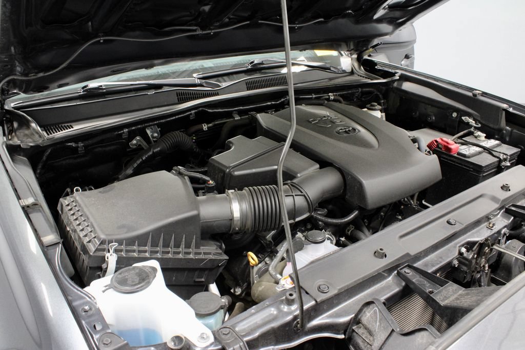 Used 2023 Toyota Tacoma SR AWD/4WD image 18