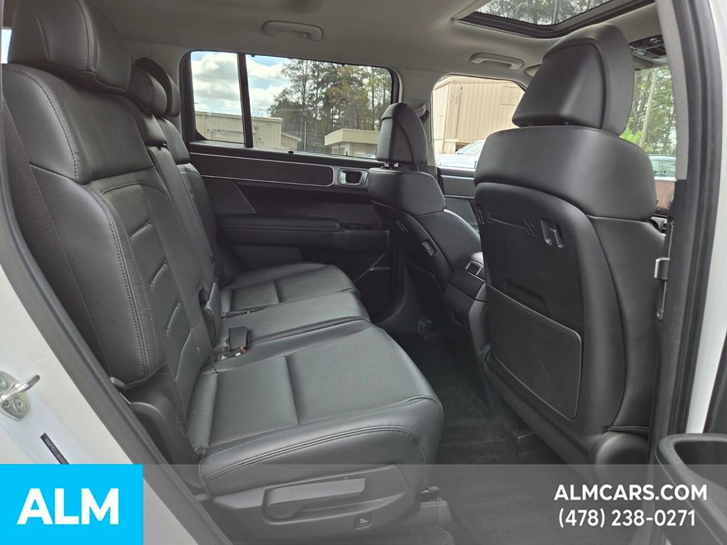 Used 2024 Hyundai Santa Fe Limited image 11