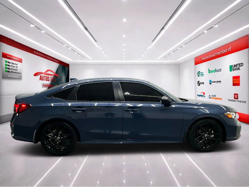 Used 2025 Honda Civic Sport Touring image 8