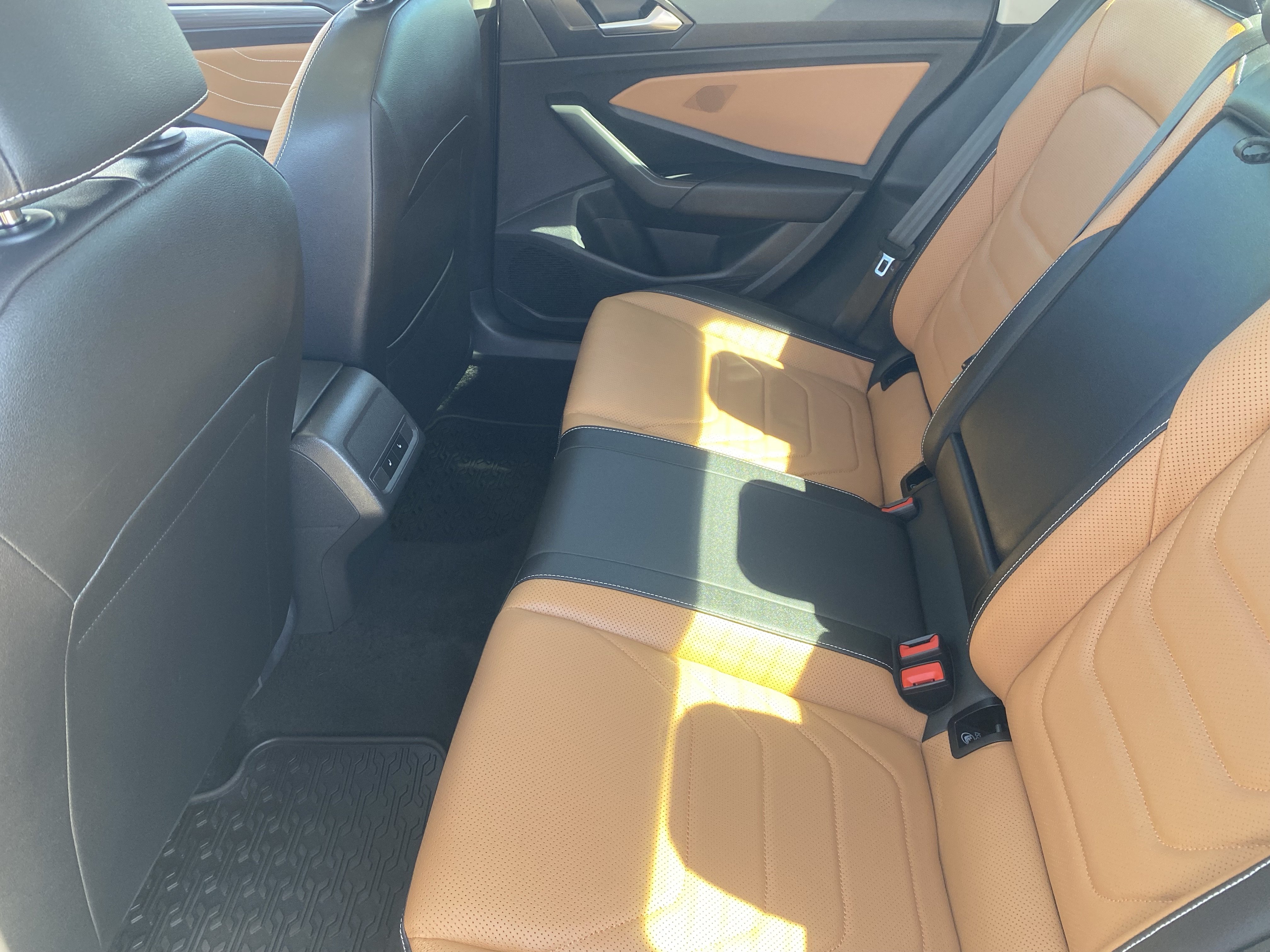 Used 2024 Volkswagen Jetta SEL FWD image 14