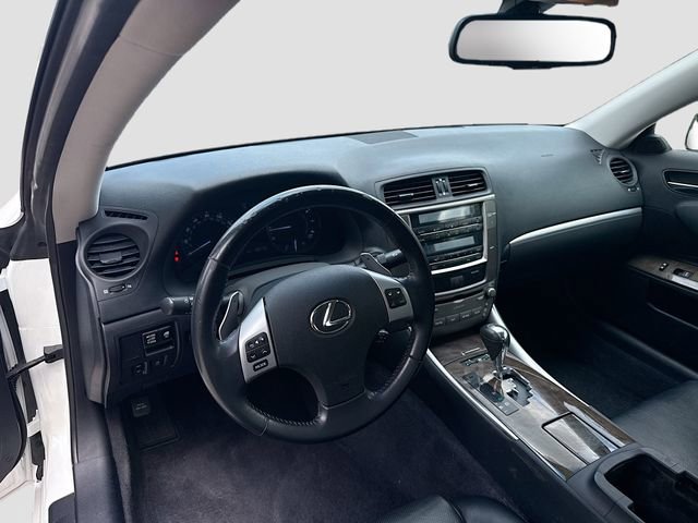 Used 2013 Lexus IS 250C RWD image 23