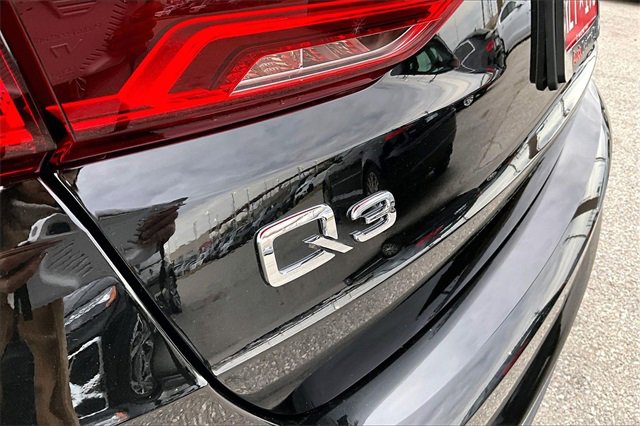 Used 2025 Audi Q3 2.0T Premium w/ Convenience Package image 33