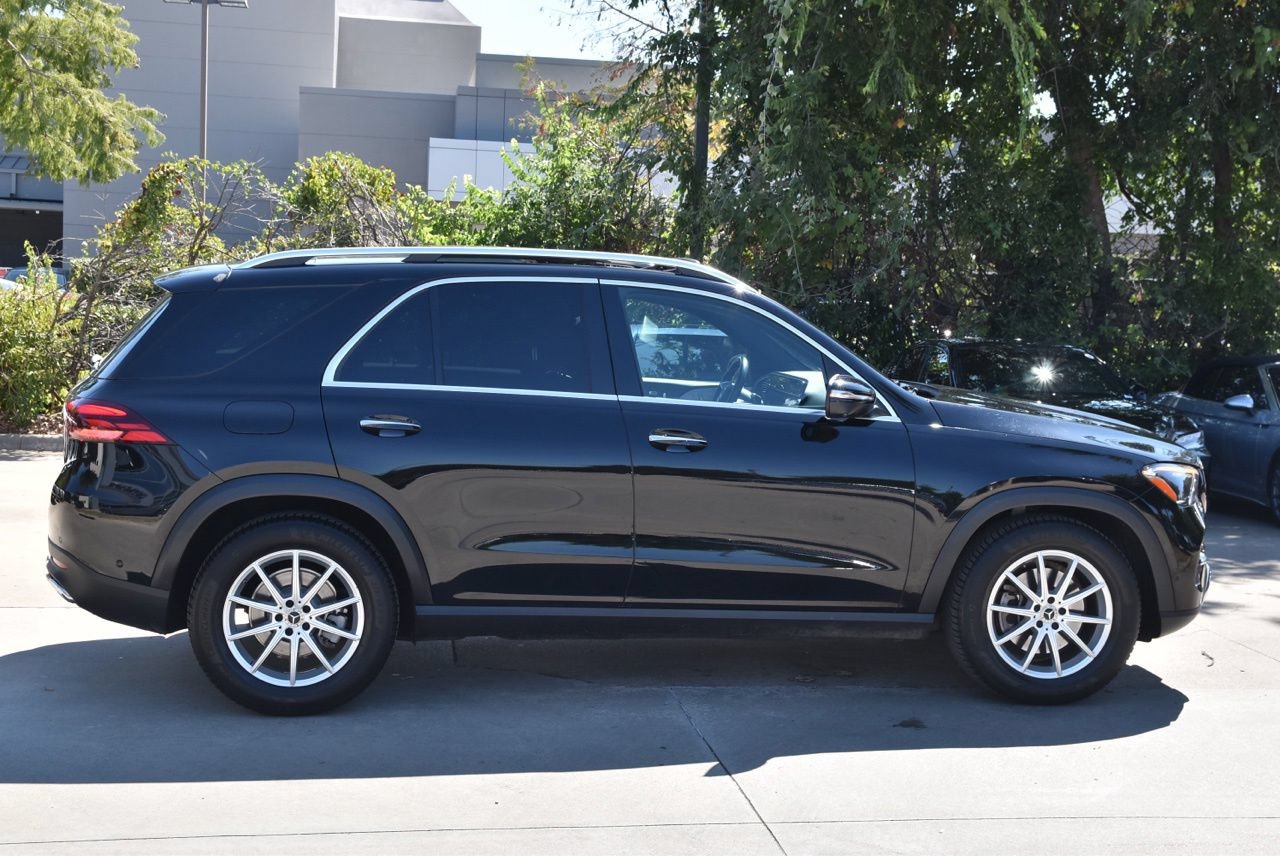 Used 2025 Mercedes-Benz GLE 350 4MATIC w/ Driver Assistance Package image 6
