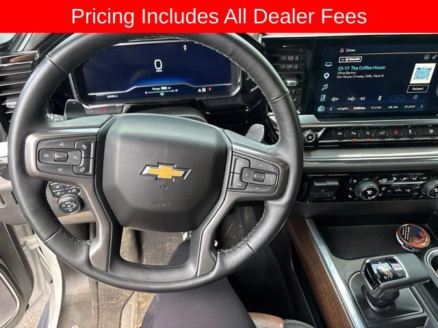 Used 2023 Chevrolet Silverado 1500 High Country w/ High Country Premium Package AWD/4WD image 3