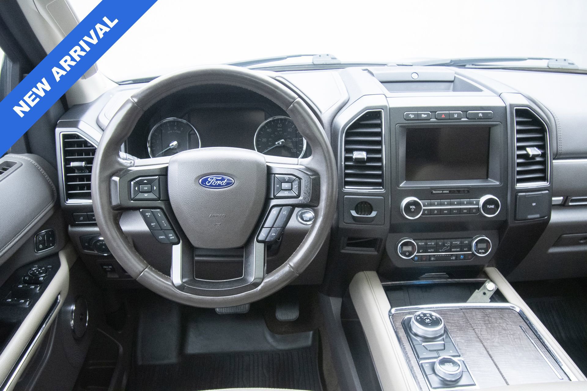 Used 2020 Ford Expedition Max Limited w/ Equipment Group 301A image 10