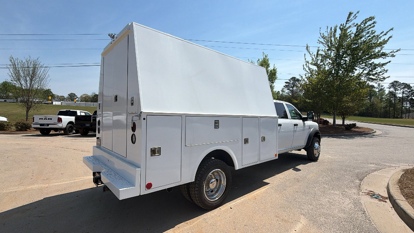 New 2026 RAM 5500 Tradesman w/ Chrome Appearance Group AWD/4WD image 8