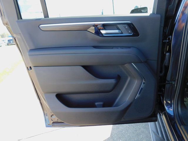 New 2026 Chevrolet Suburban LS w/ LPO, Dark Essentials Package image 14