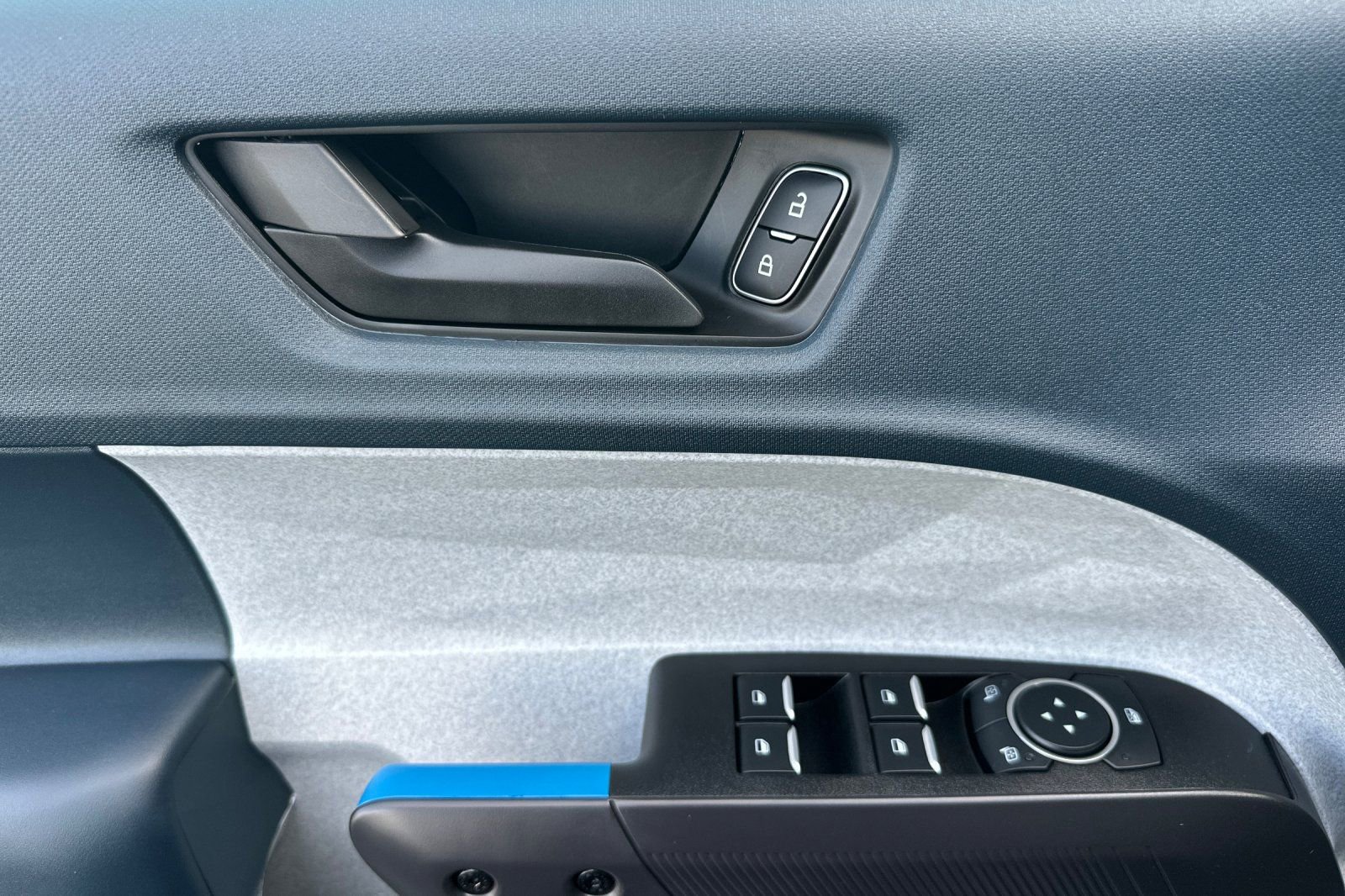 New 2025 Ford Maverick XLT image 11