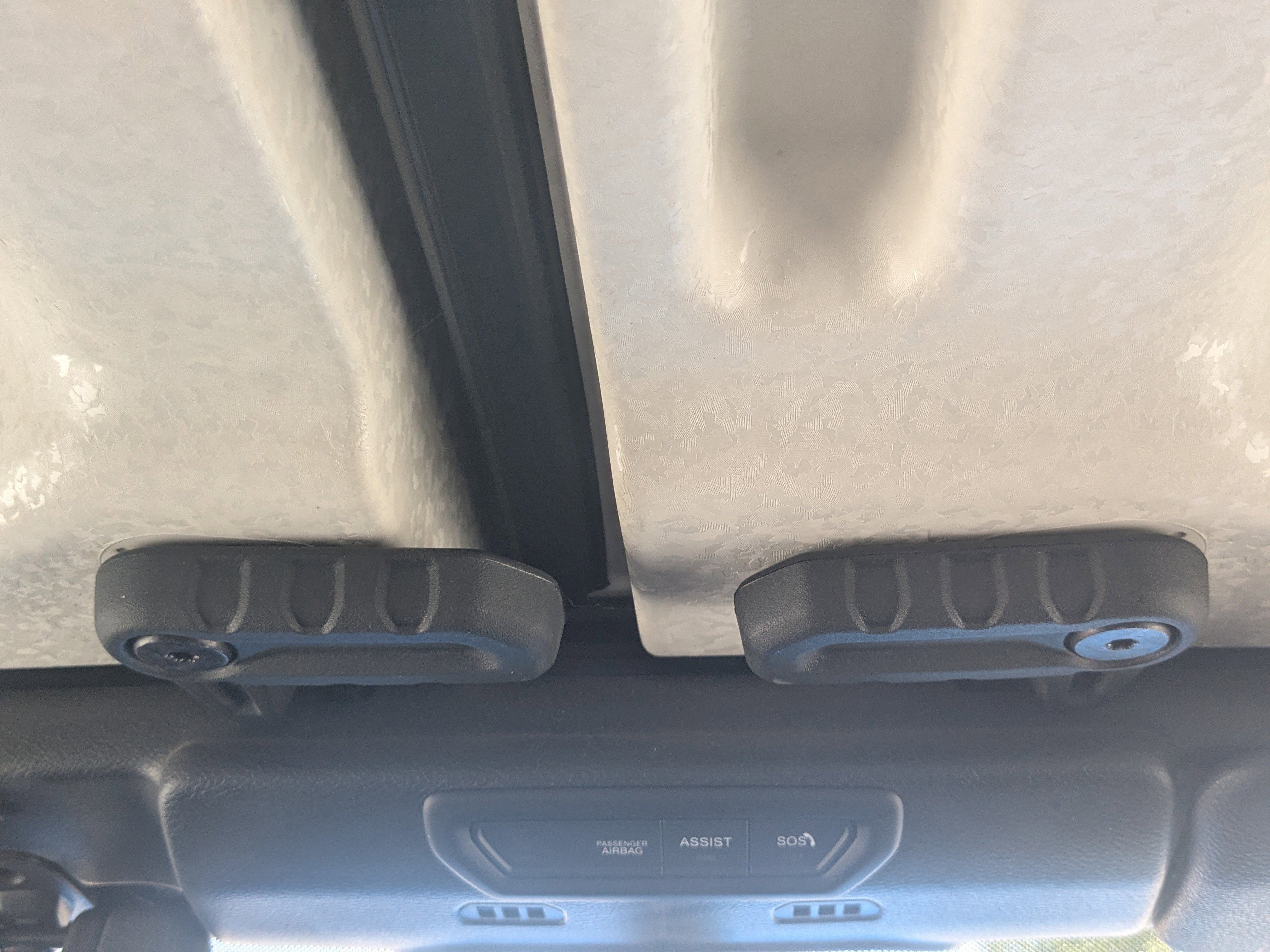 Used 2022 Jeep Gladiator Mojave w/ Cold Weather Group image 25