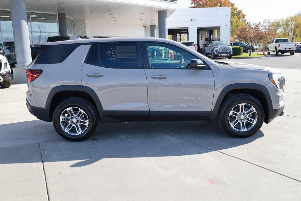 New 2026 GMC Terrain Elevation image 7