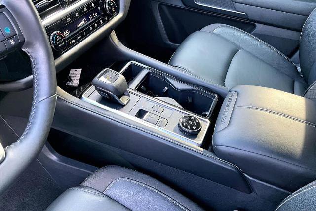 Certified 2023 Nissan Pathfinder SL image 16