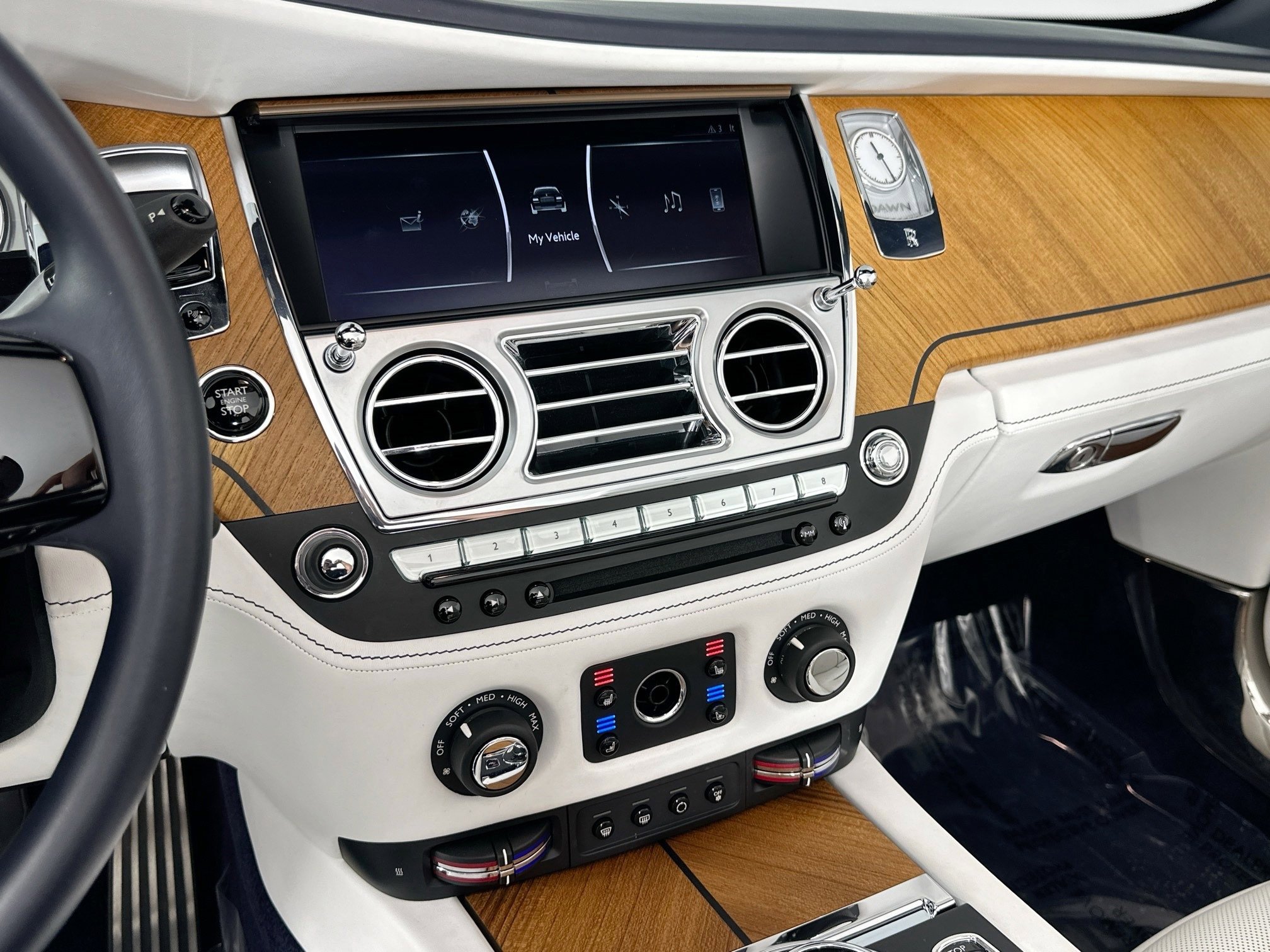 Certified 2018 Rolls-Royce Dawn image 14