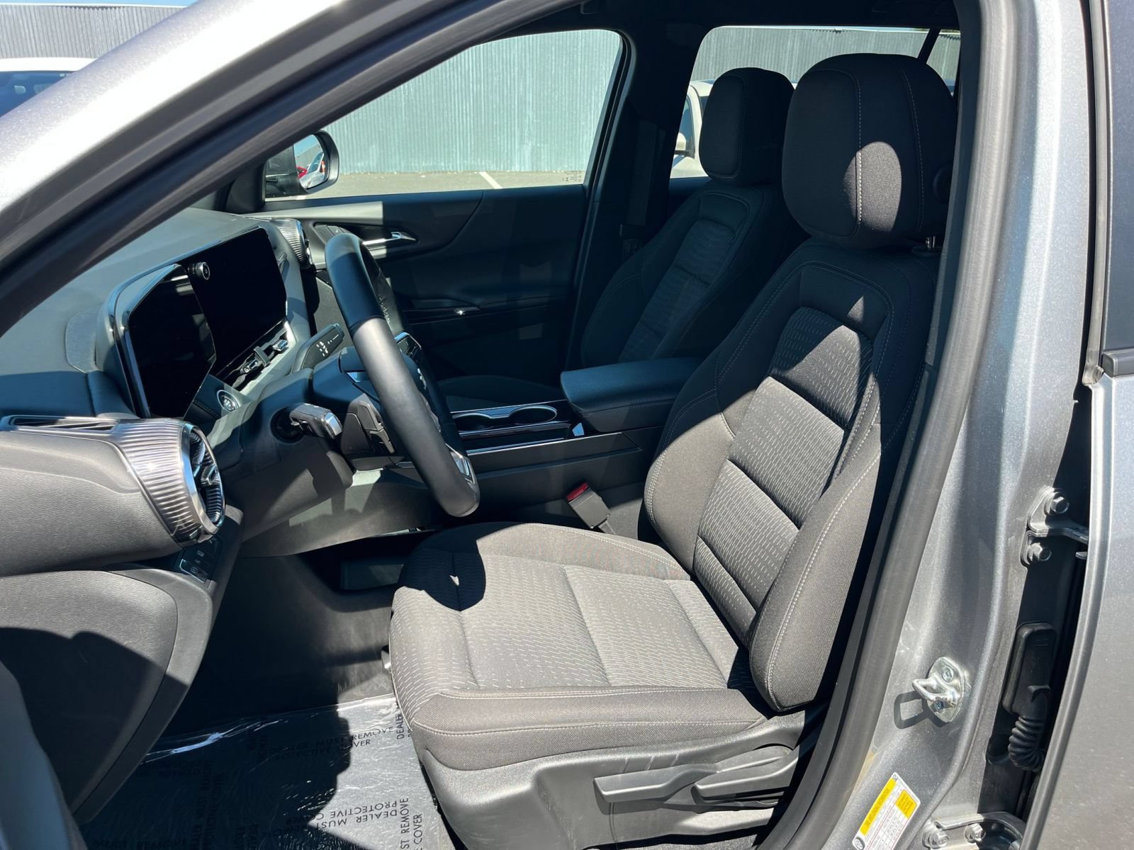 Used 2025 Chevrolet Equinox LT FWD image 36