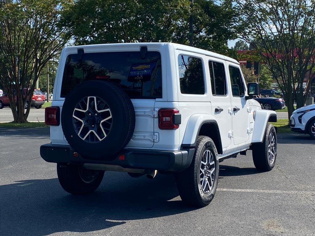 Used 2024 Jeep Wrangler Sahara image 3