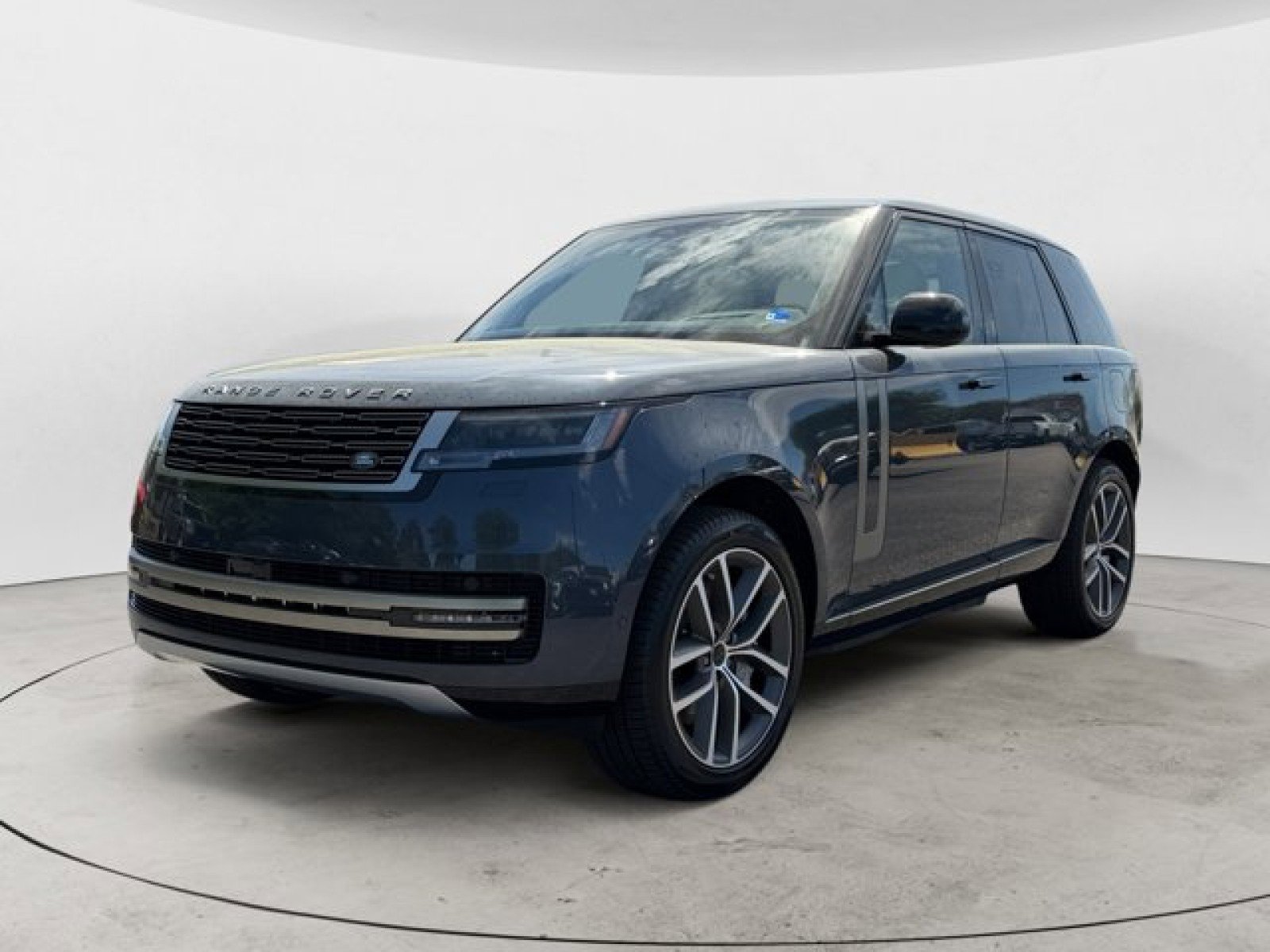 New 2026 Land Rover Range Rover SE