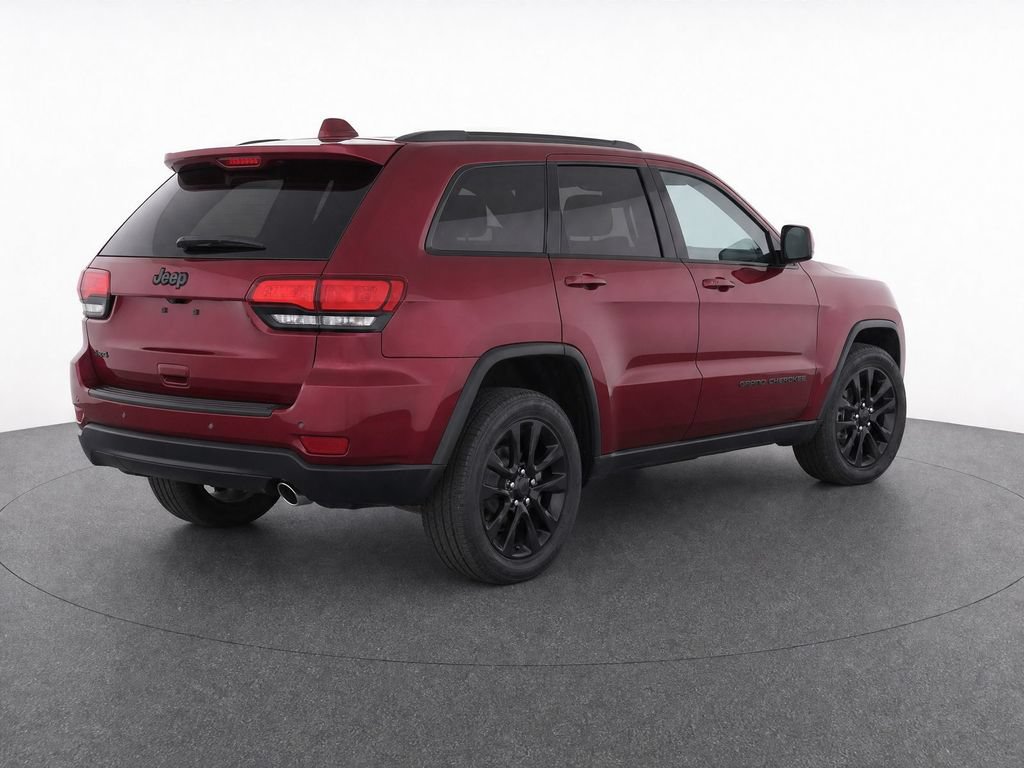 Used 2020 Jeep Grand Cherokee Altitude AWD/4WD image 4