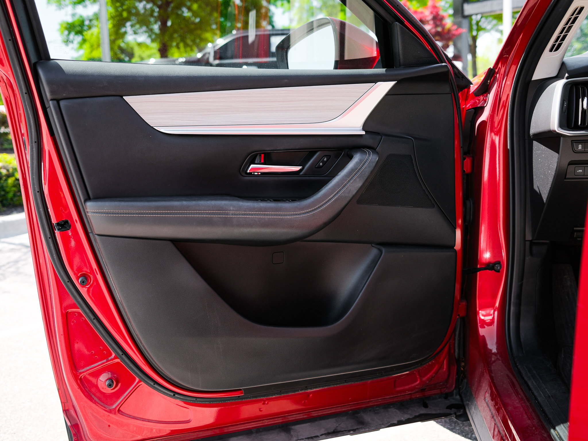 Used 2024 MAZDA CX-90 3.3 Turbo w/ Preferred Plus image 13