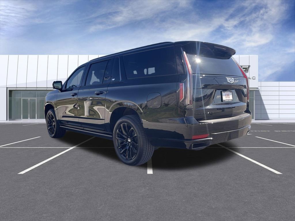 Used 2023 Cadillac Escalade ESV Sport Platinum w/ LPO, ONYX Package image 6