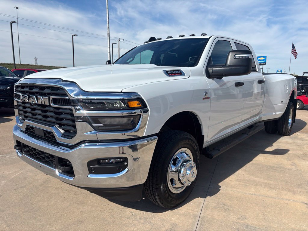 New 2027 RAM 3500 Tradesman AWD/4WD image 3