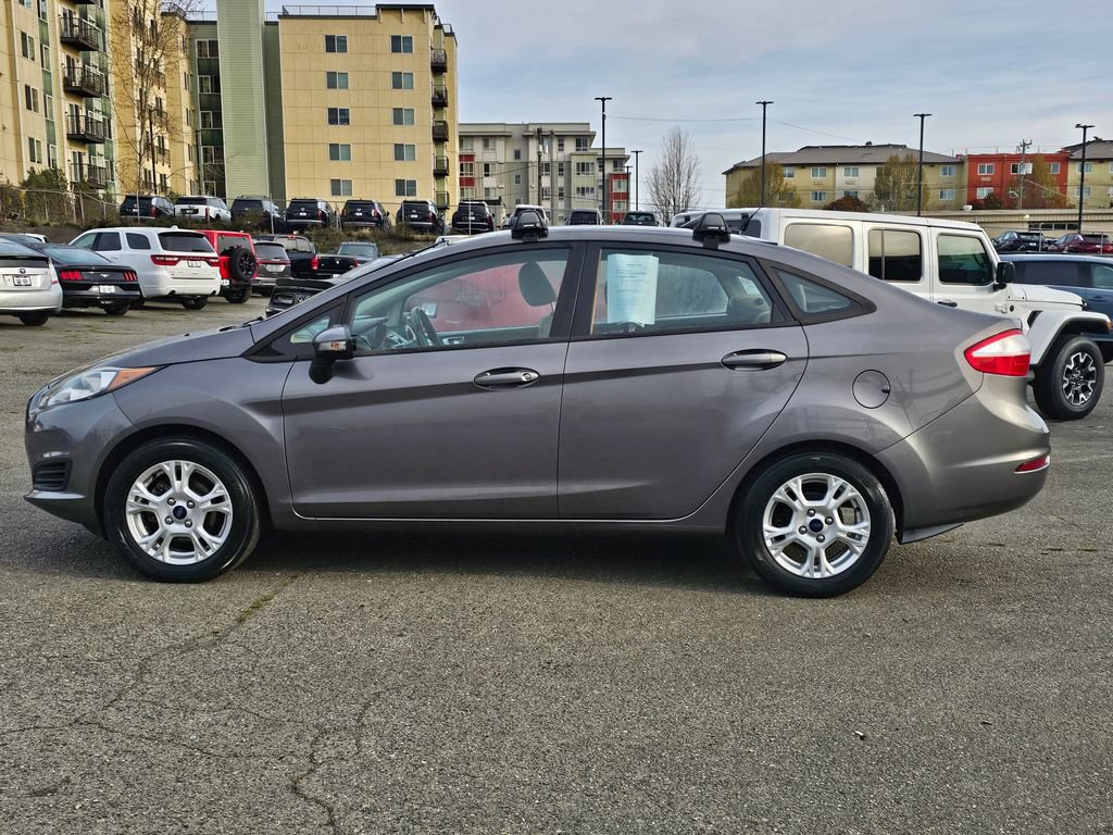 Used 2014 Ford Fiesta SE w/ Comfort Package FWD image 5