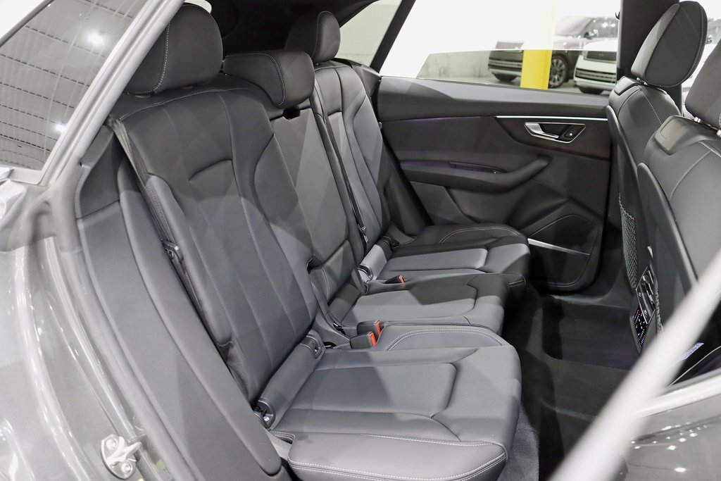 Used 2020 Audi Q8 Premium Plus image 31