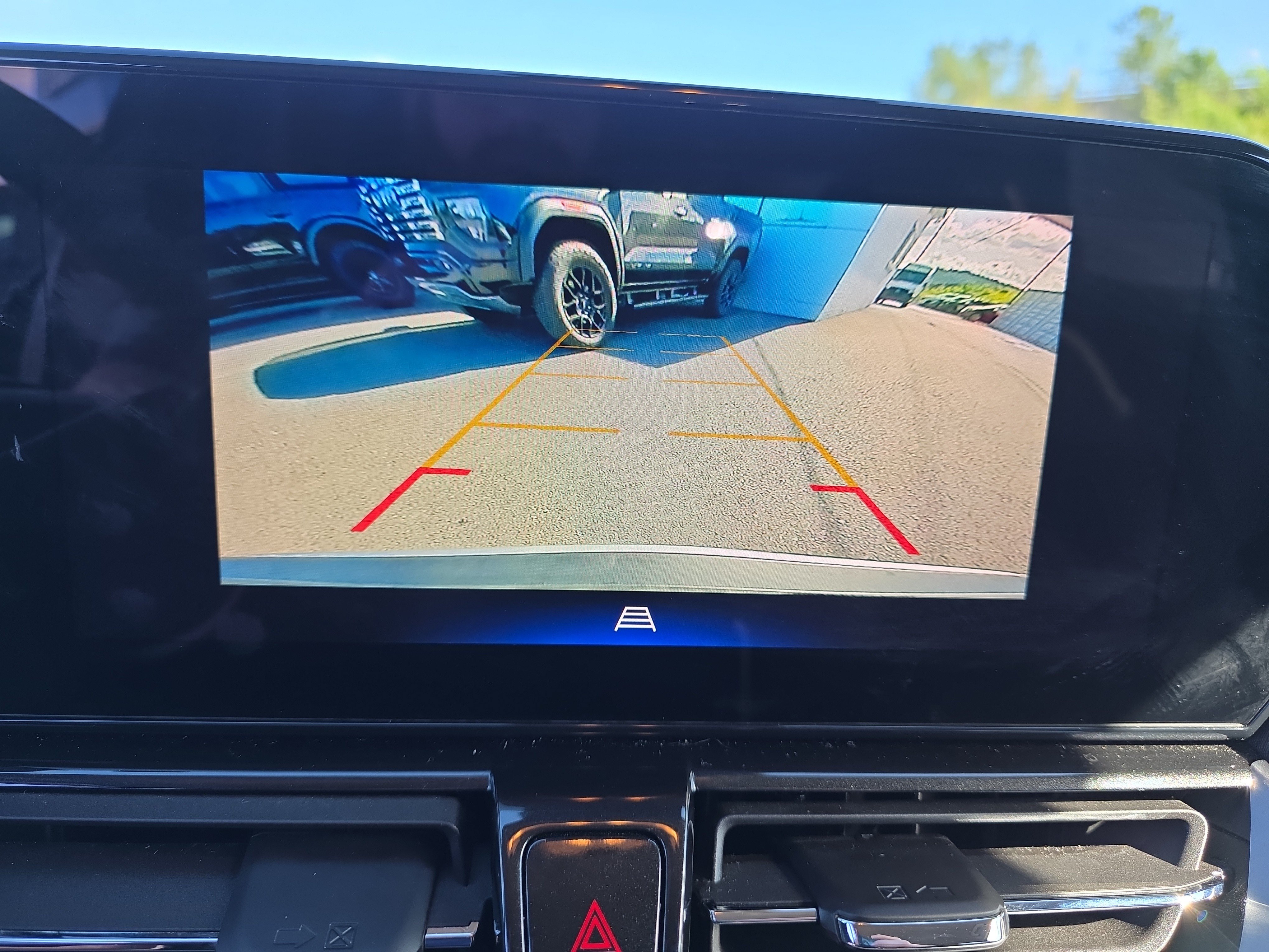 Used 2026 Chevrolet TrailBlazer LT AWD/4WD image 26