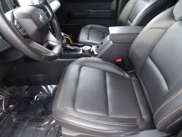 Used 2024 Ford Bronco Badlands AWD/4WD image 6