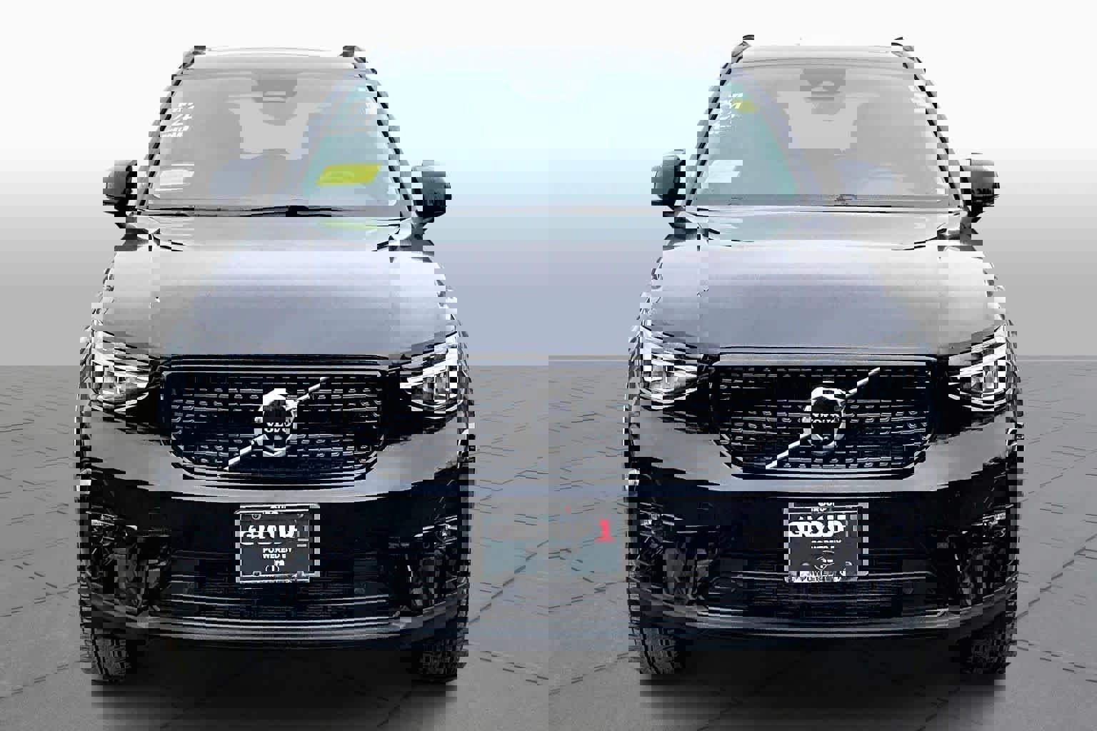 Certified 2024 Volvo XC40 B5 Plus w/ Protection Package Premier image 3