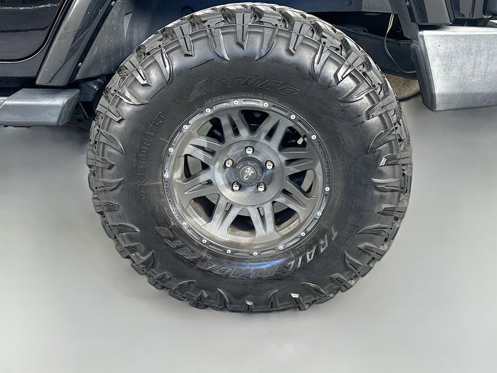 Used 2016 Jeep Wrangler Unlimited Sahara AWD/4WD image 31