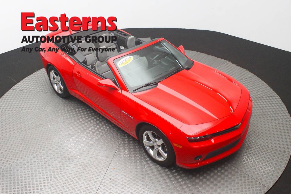 Used 2015 Chevrolet Camaro LT RWD image 3