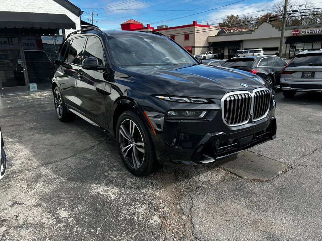Used 2023 BMW X7 xDrive40i w/ M Sport Package image 7