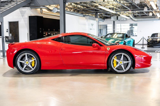 Used 2010 Ferrari 458 Italia Coupe RWD image 7