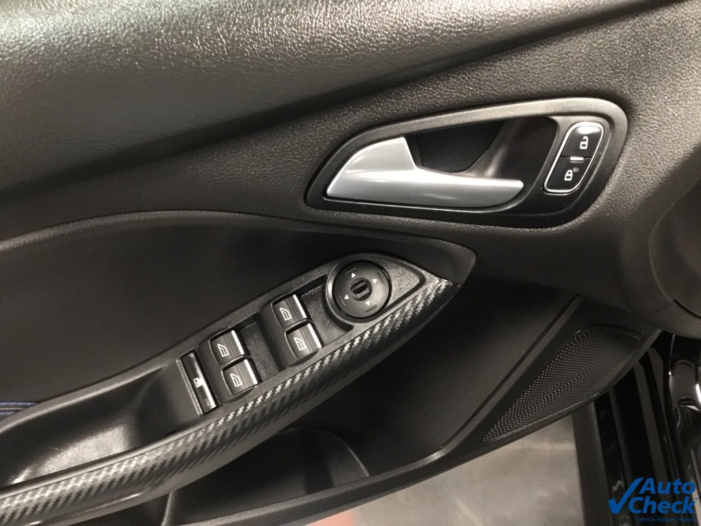 Used 2016 Ford Focus RS image 19
