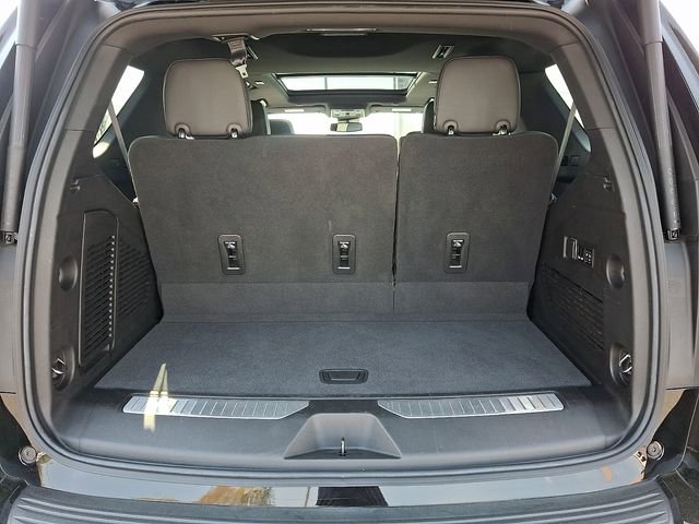 Used 2023 Chevrolet Tahoe Z71 w/ Luxury Package image 28