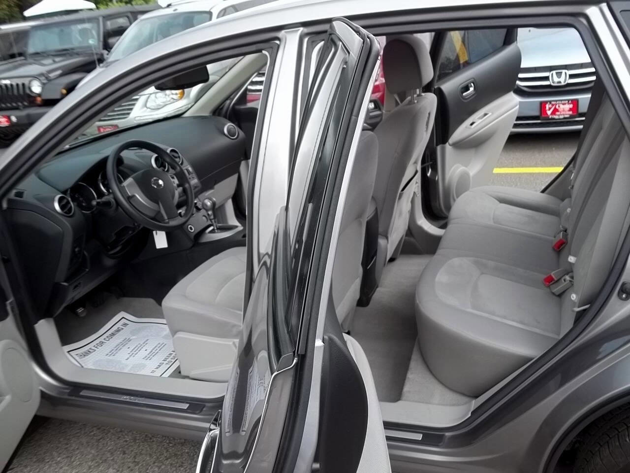 Used 2010 Nissan Rogue S w/ 360 Degree Value Pkg image 7