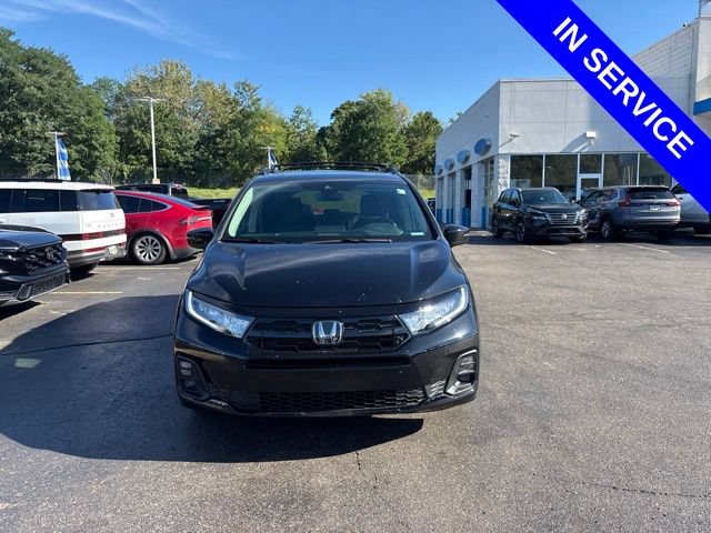 Used 2026 Honda Odyssey Touring image 2
